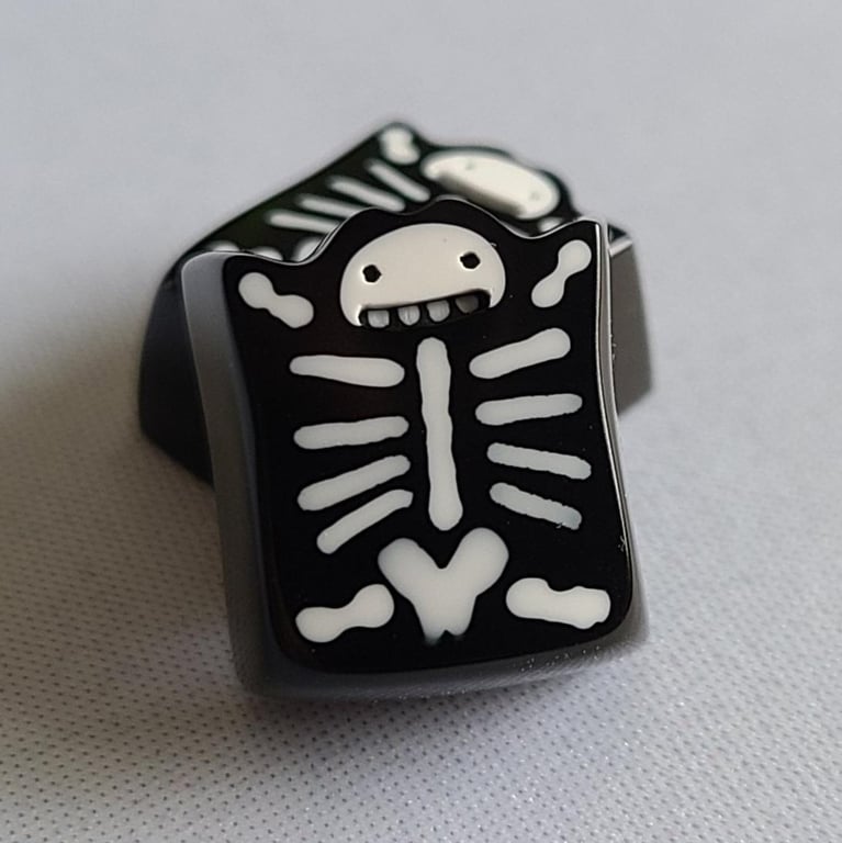 Skeleditto