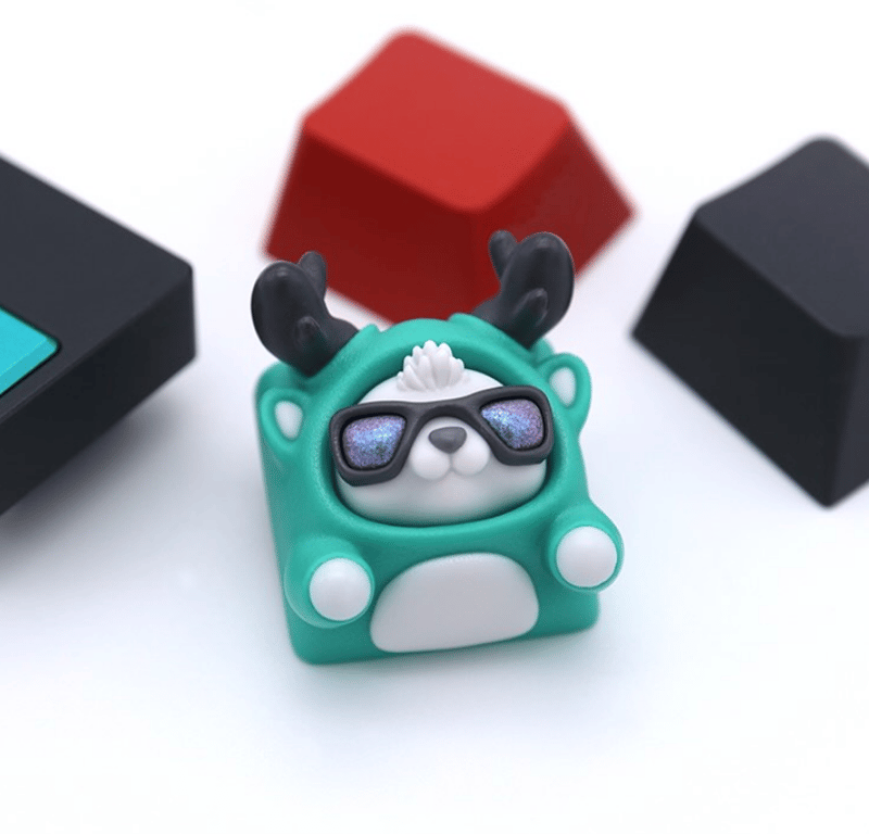 Monochrome Dolch w/ sunglasses