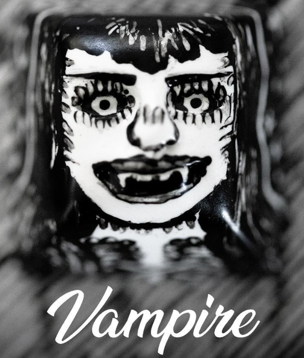 Gorey Girls: Vampire