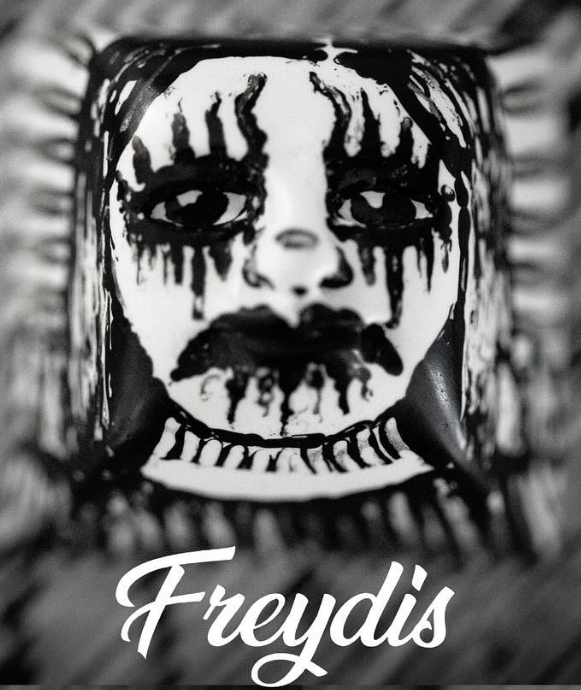 Gorey Girls: Freydis
