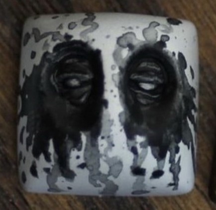Two Tired Eyes (HP)
