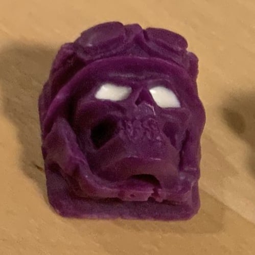 Violet On Cream