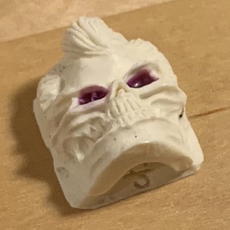 Violet On Cream