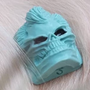9009