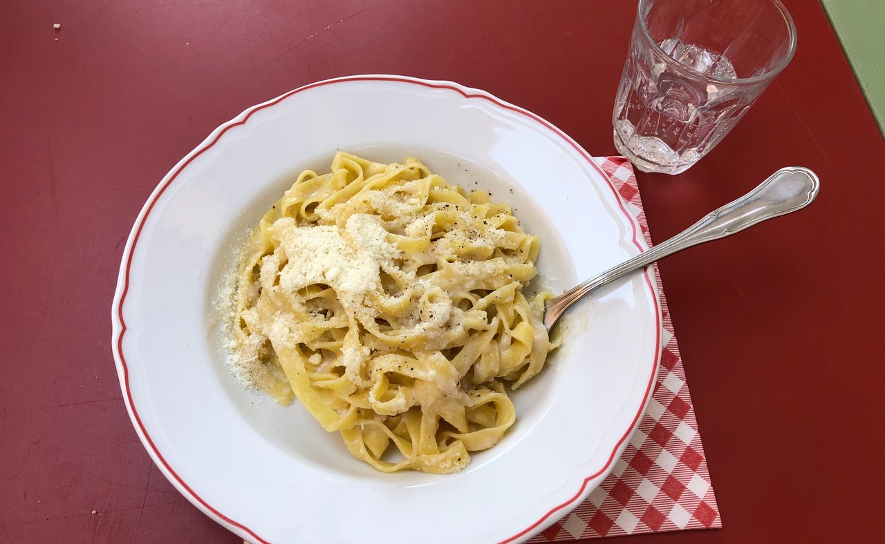 Cacio e pepe served in Milan