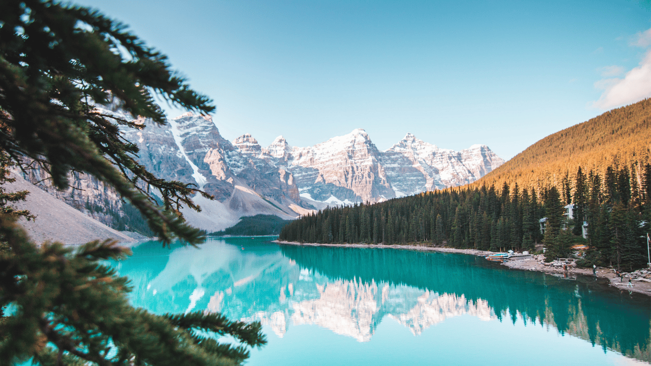Lake and mountain views in Banff, Canada