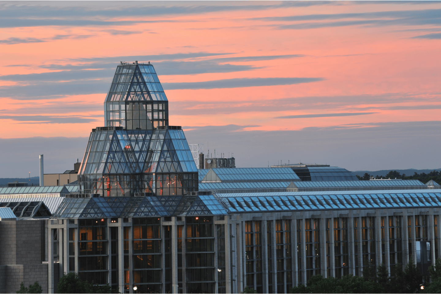 The National Gallery of Canada at sunset