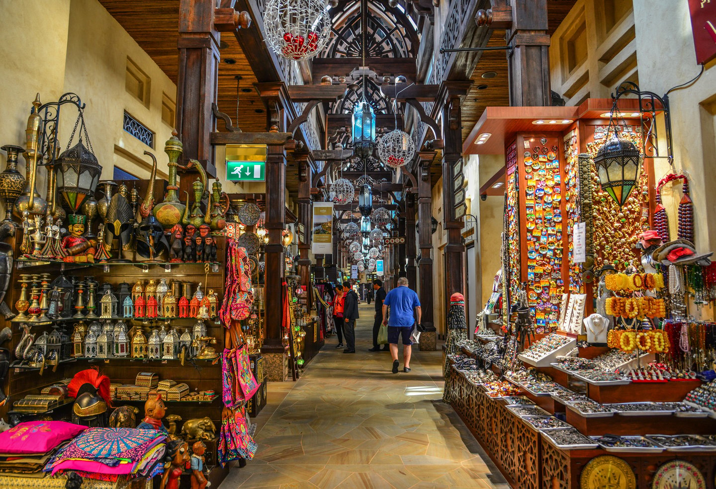 Stalls at the Souk Madinat Jumeirah in Dubai