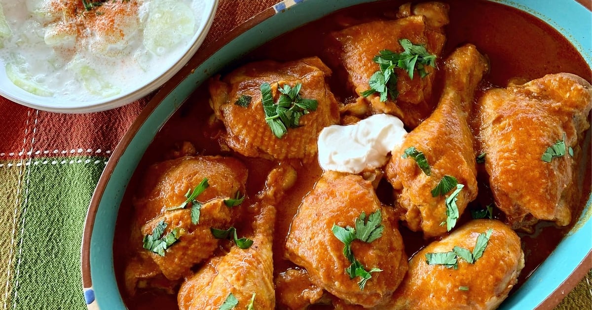 Hungarian chicken paprikash recipe | Faraway Worlds