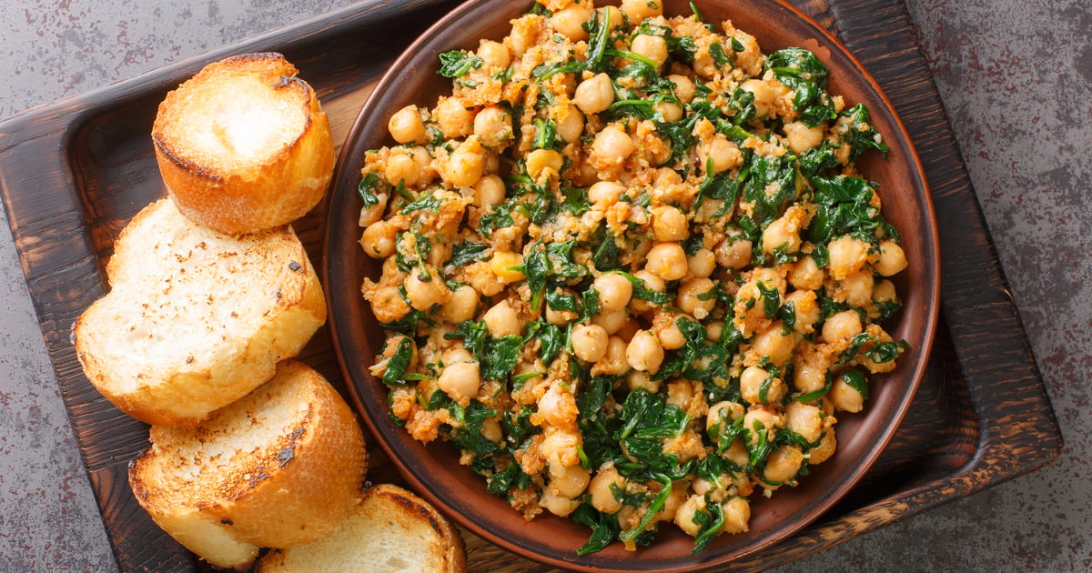 Espinacas con garbanzos: a vegetarian dish from Southern Spain | Faraway Worlds
