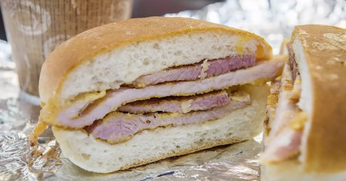 Canadian peameal bacon sandwich recipe | Faraway Worlds
