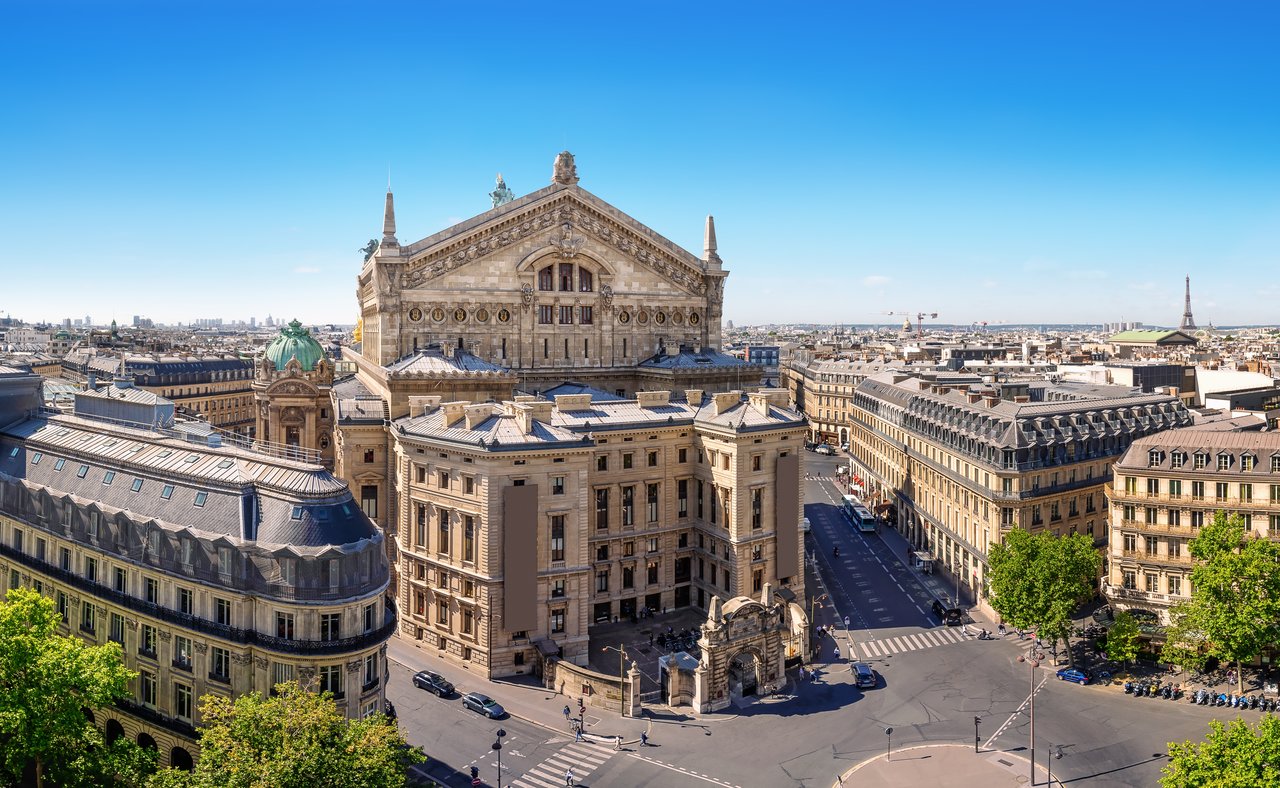 Panoramic view of the city centre of Paris.