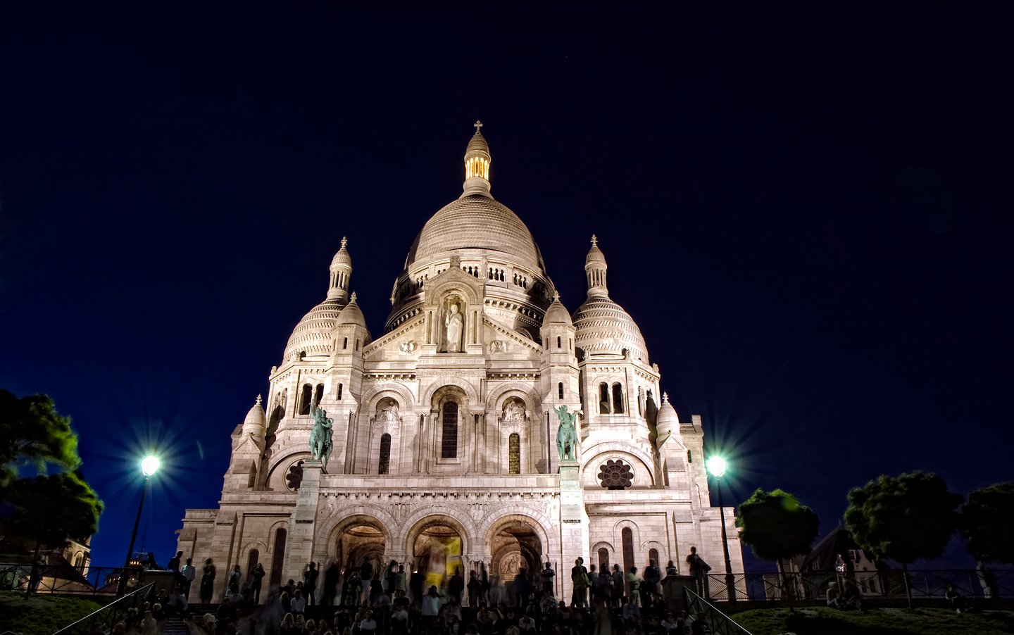 Sacre Coeur in Paris on a clear night