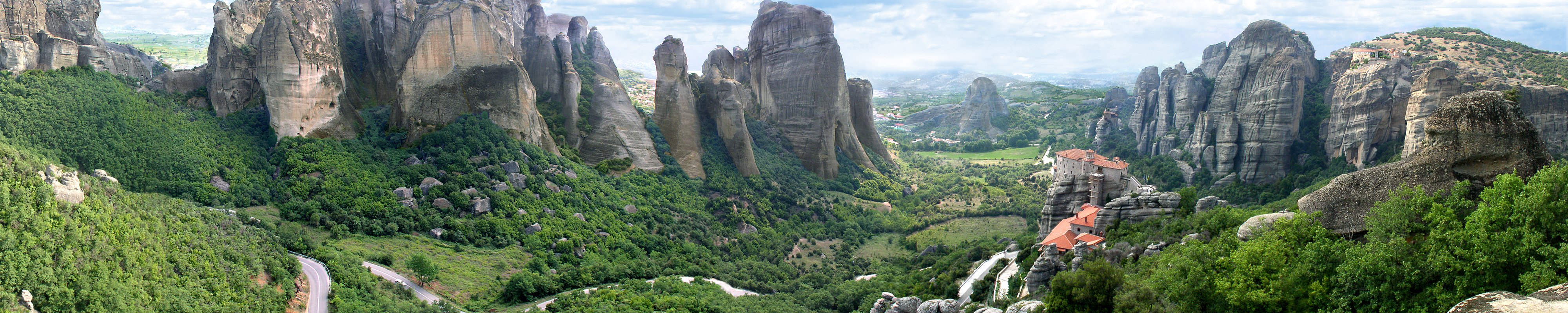 A panoramic view of Meteora and its monasteries.