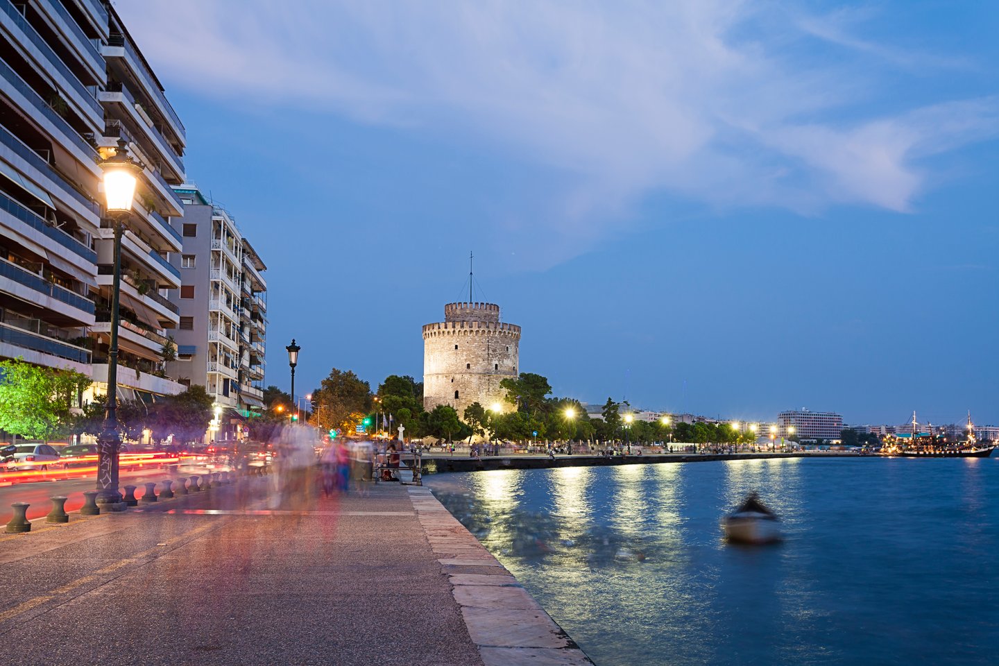 The White Tower of Thessaloniki in the evening