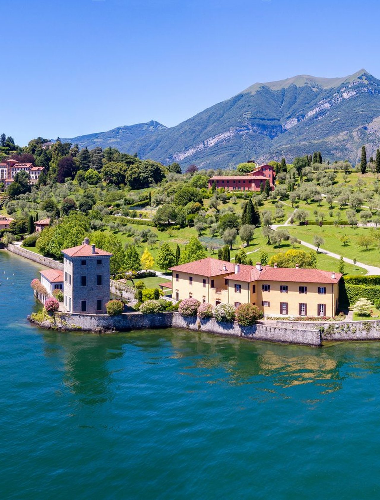 An aerial view of the park and Villa Serbelloni in Bellagio, Lake Como