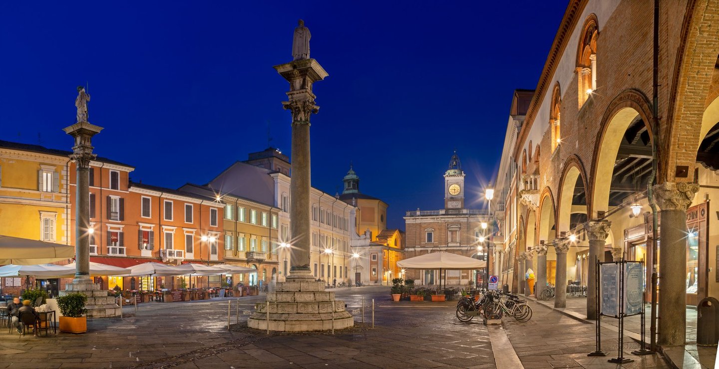 Ravenna's main square, Piazza del Popolo, at dusk.