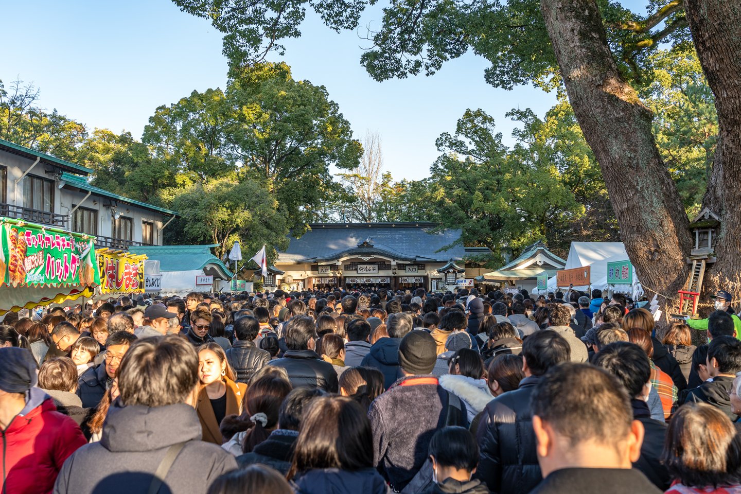 People visiting Kato Shrine in Kumamoto on New Year's Day.