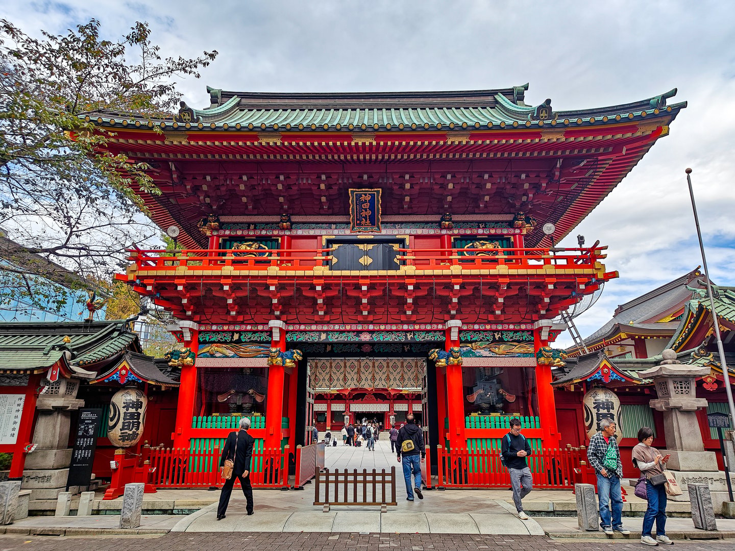 Zuishin-mon, the main gate of Kanda Shrine in Chiyoda, Tokyo