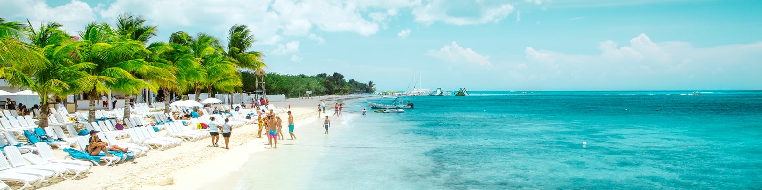 A white, sandy beach on Cozumel Island, Mexico