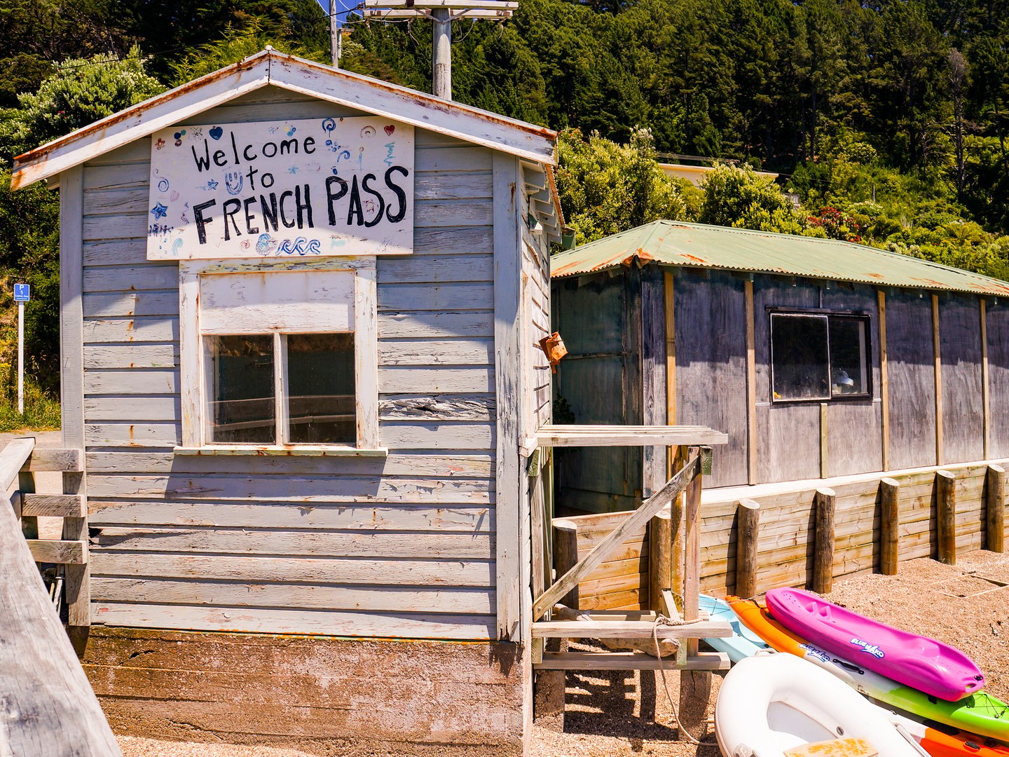 Welcome to French Pass sign