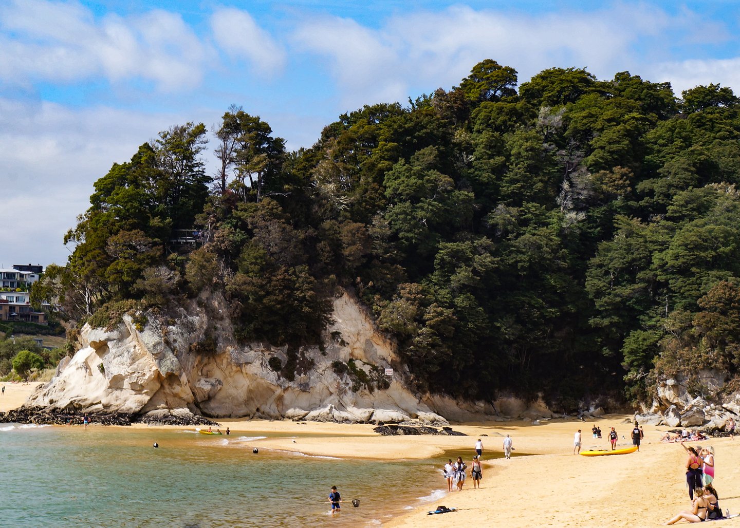 Water taxis leave from Kaiteriteri Beach