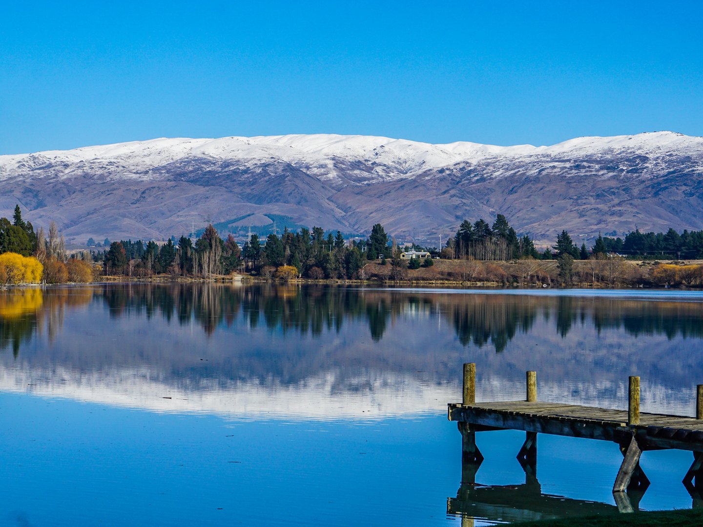 Lake Dunstan from Cromwell's historic precinct