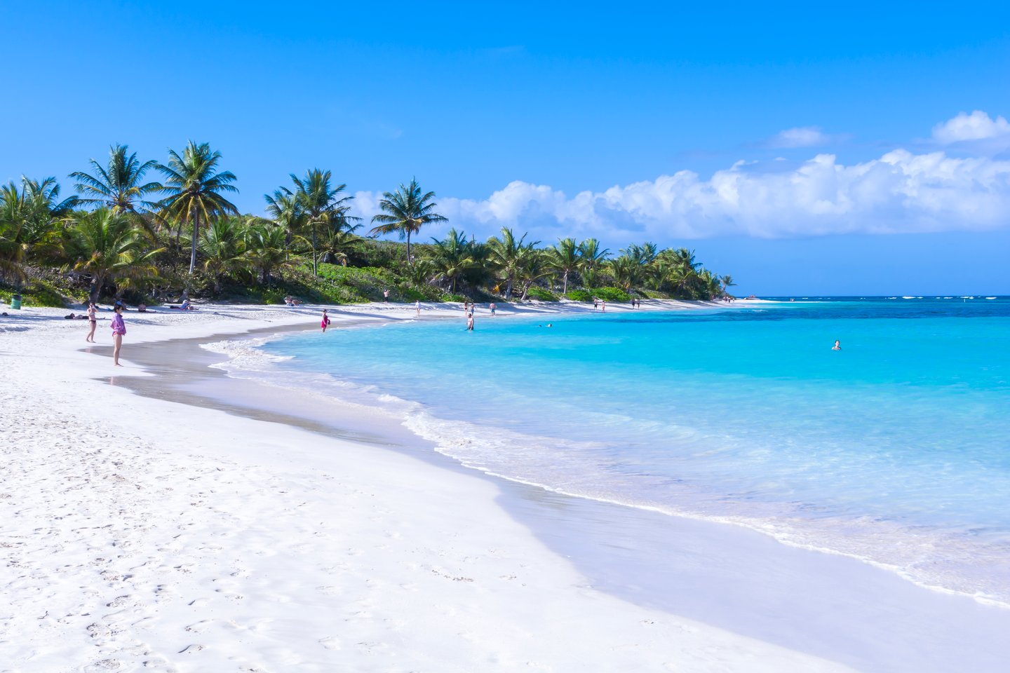 The white sands and turquoise waters of Flamenco Beach, Culebra