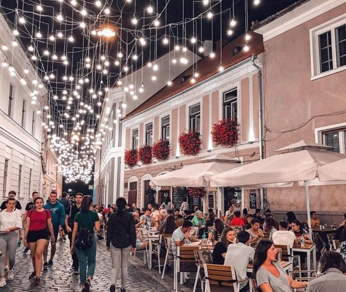 Restaurants in Piata Muzeului