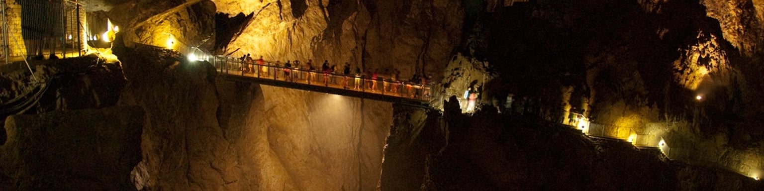 Cavern in the Škocjan Caves by Ramón from Llanera, España