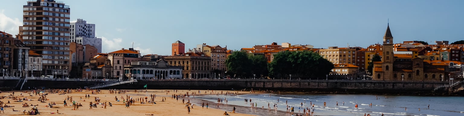 The golden beach in Gijon