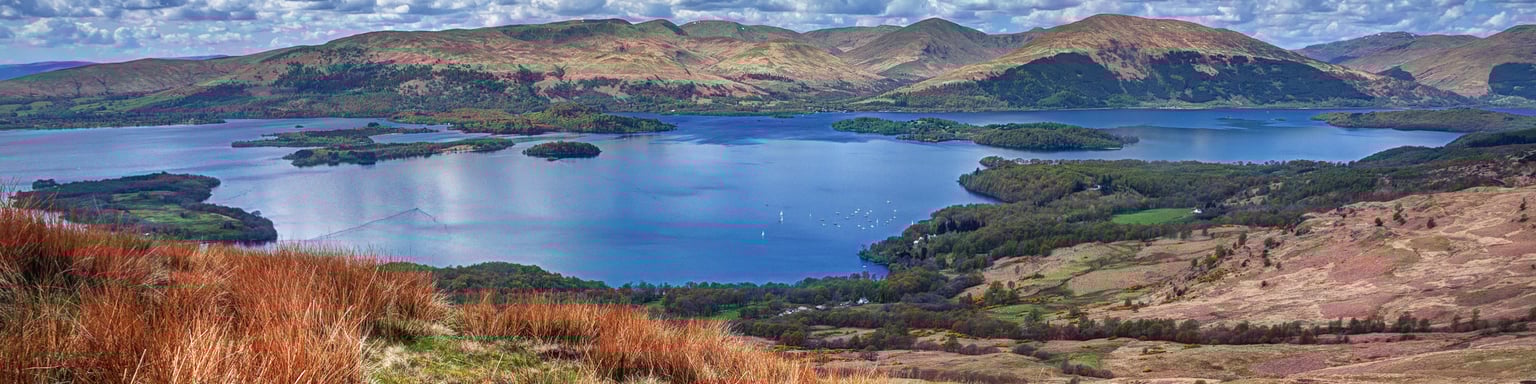 Loch Lomand and the countryside of Scottish Highlands