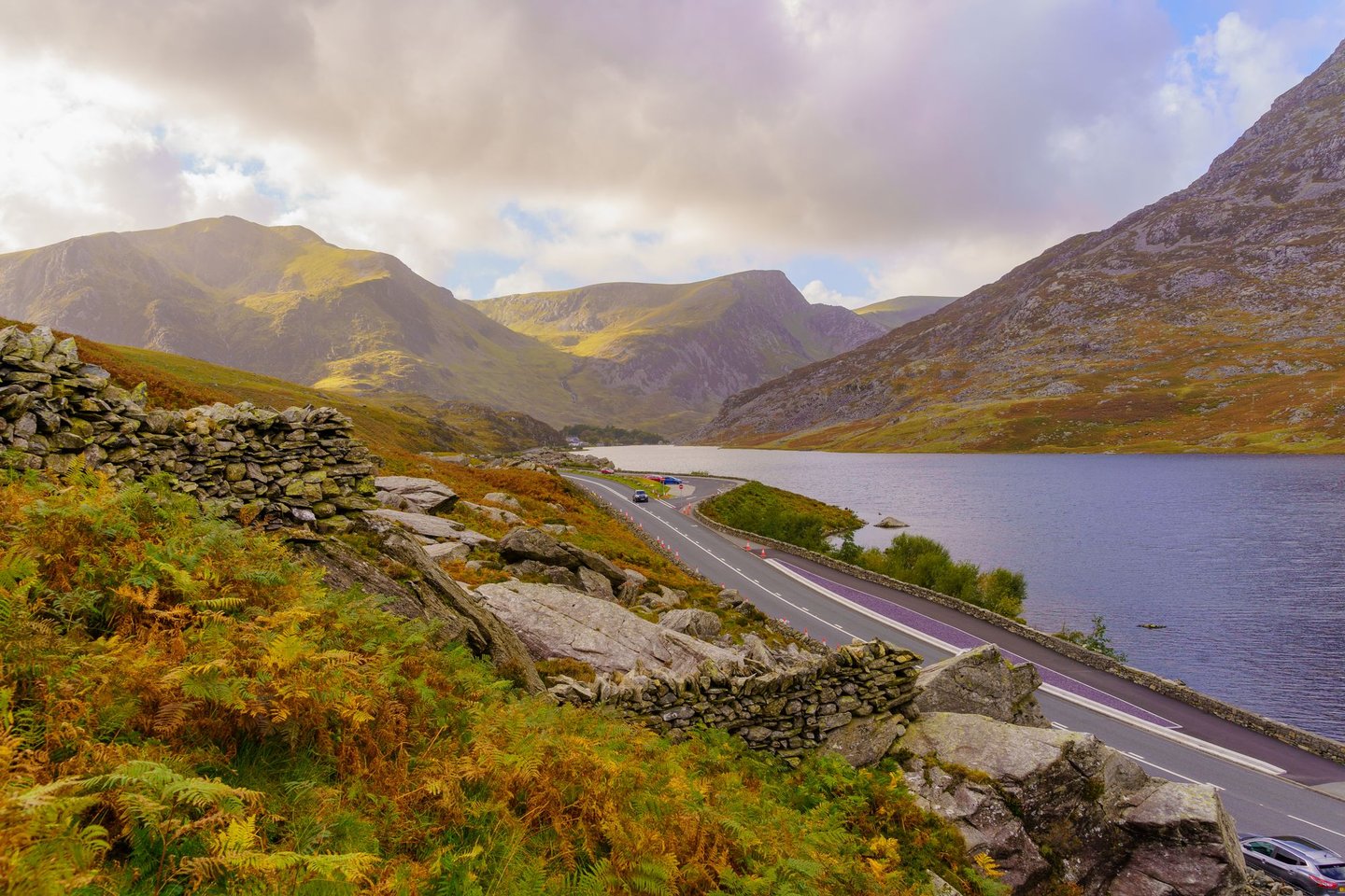 The road along Llyn Ogwen lake, in Snowdonia National Park