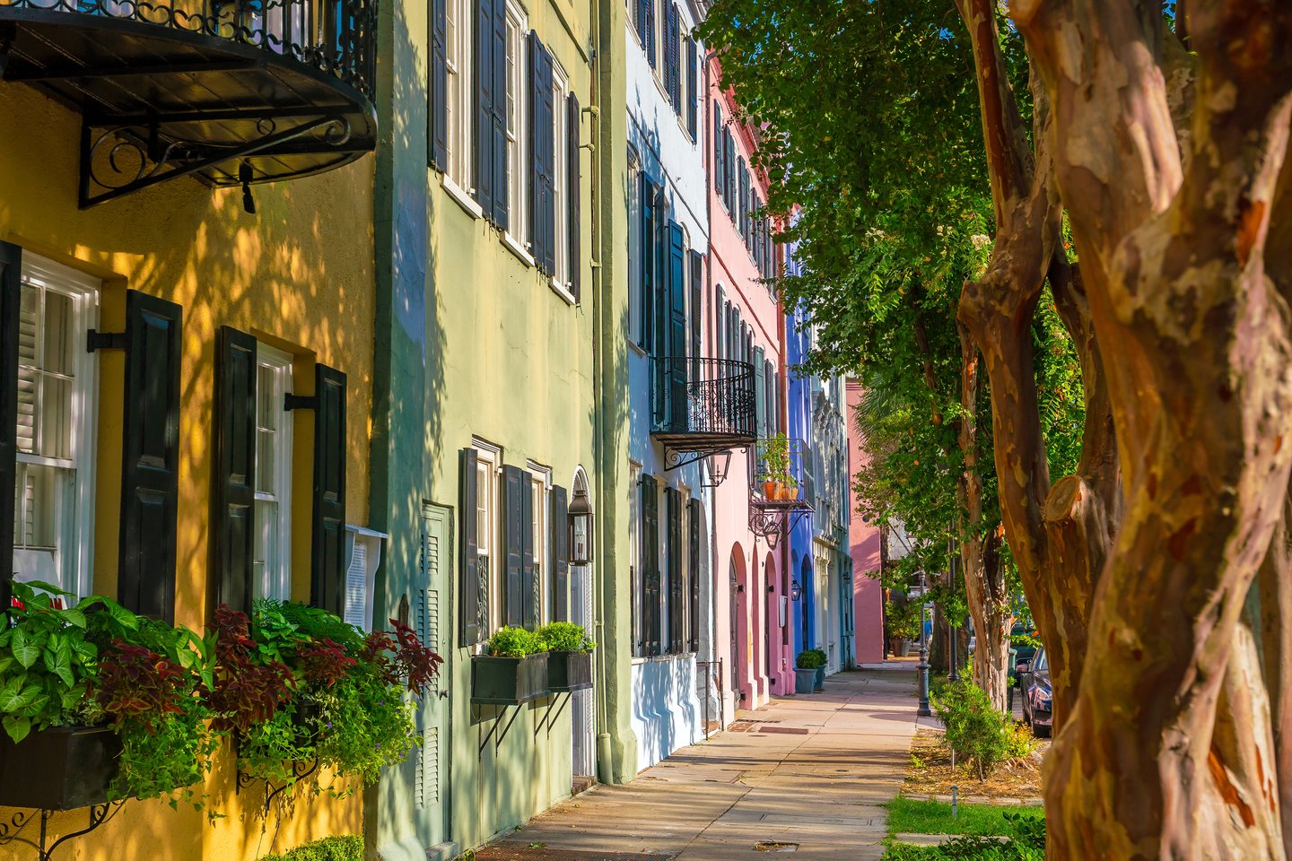 Colourful, historic houses on Charleston's "Rainbow Row".