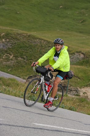 image 1234d916-1e67-4937-d144-bb0a596edc00