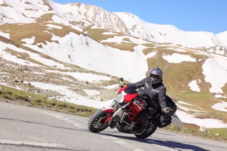 image 8df93e7a-99c5-4438-c7d4-c06bfb9d6d00