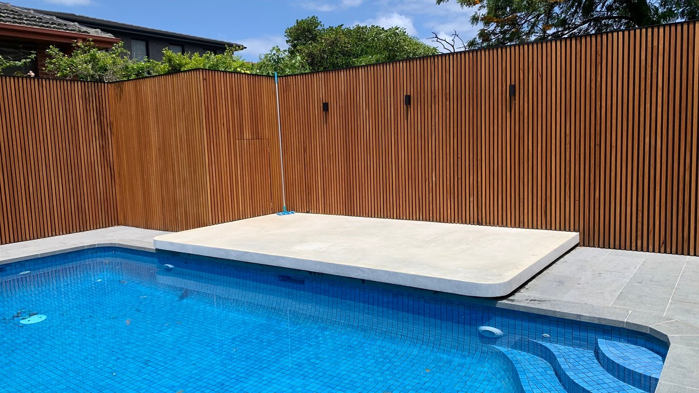 Pool with Timber Screening