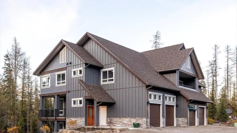 Polar Peak Lodges