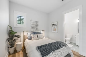 Queen Suite, 2nd Floor
