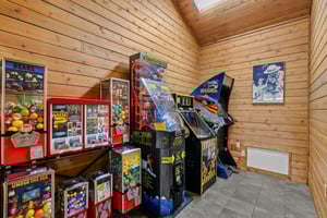 Resort Arcade Games