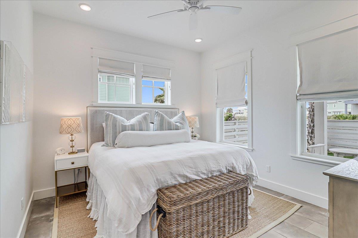 Third King Bedroom, 1st Floor