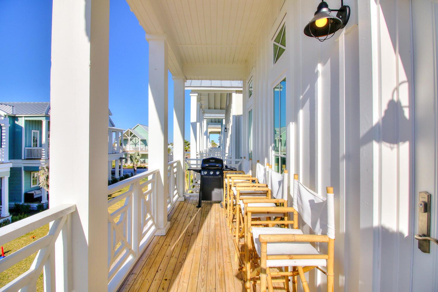 2nd Floor, Balcony
