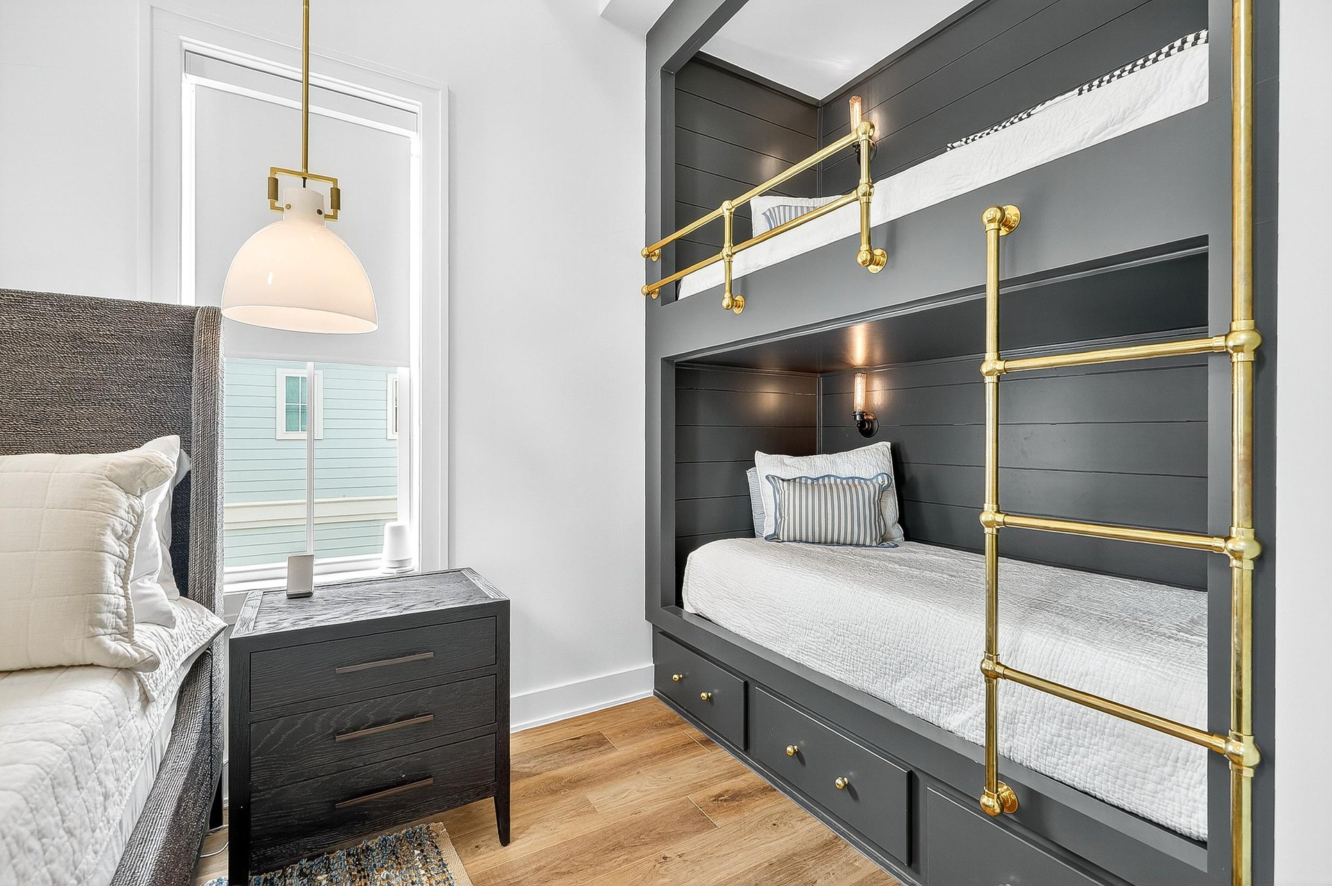 King bed with twin bunks.