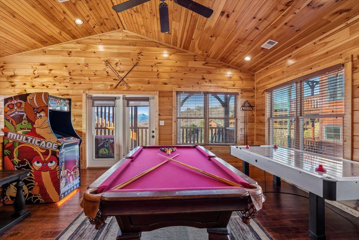 19Game Room