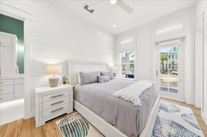 King Bedroom, 1st Floor