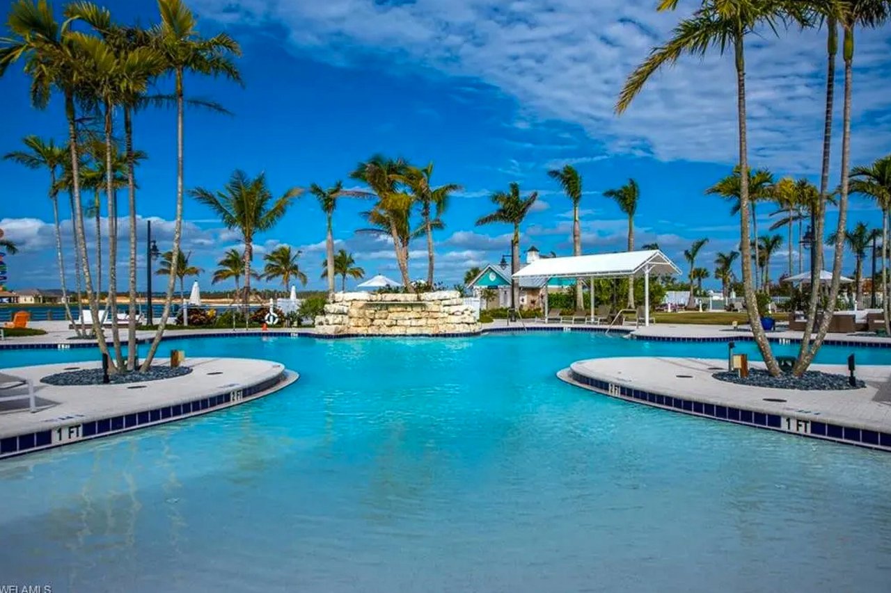 Sunshine Days at Naples Reserve 5