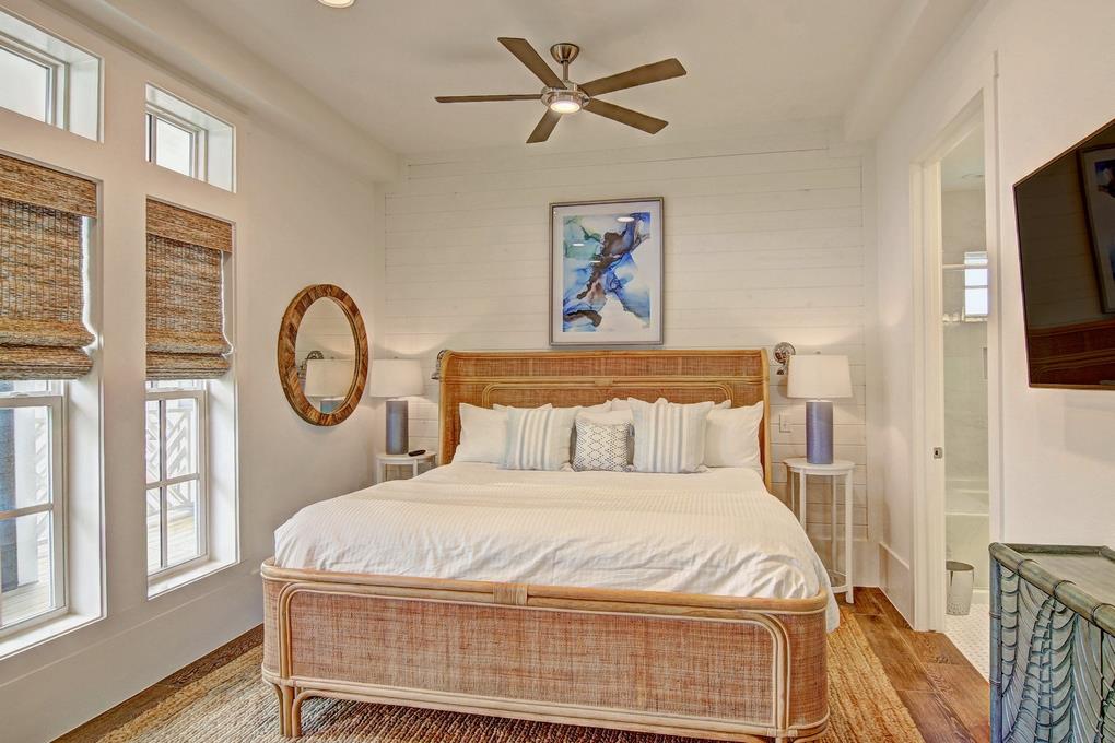 Primary King Bedroom, 2nd Floor