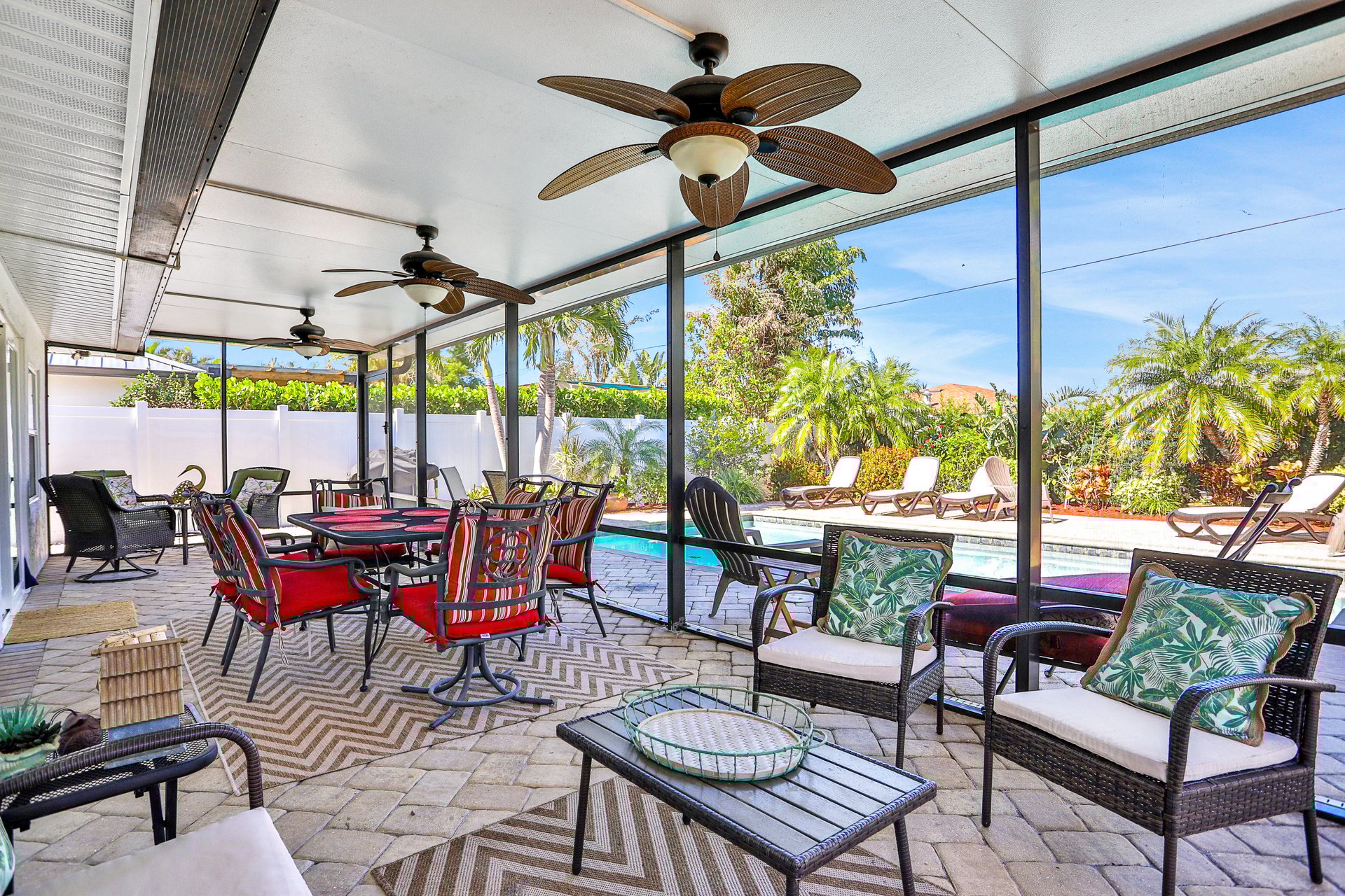 Coastal Palms Retreat 24