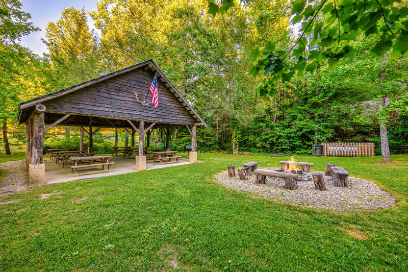 Cedar Fall Resort Firepit