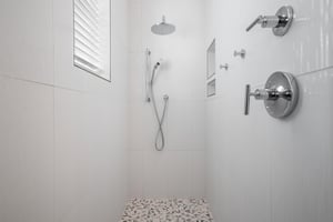 Primary King Bathroom, 2nd Floor